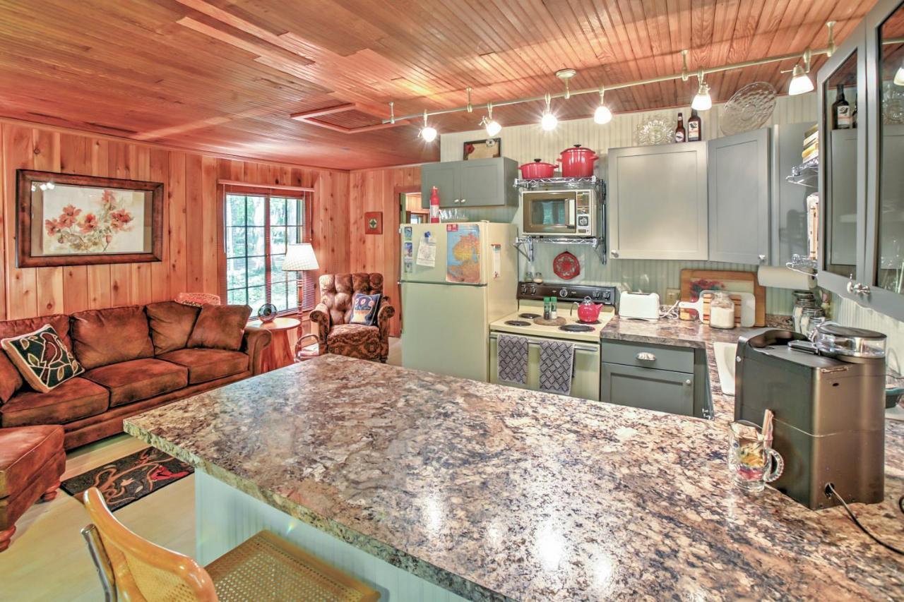 Pet-Friendly One Crow Cottage In Harbor Springs! Zewnętrze zdjęcie